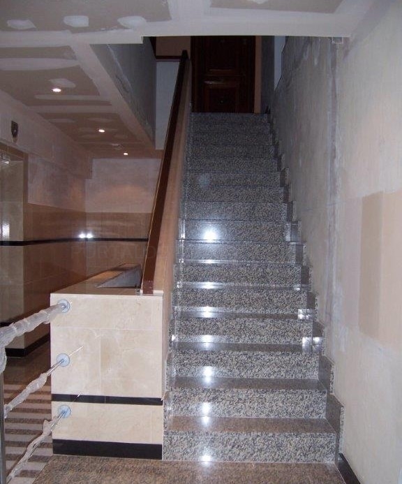 Construcciones y Reformas Construcciones y Reformas