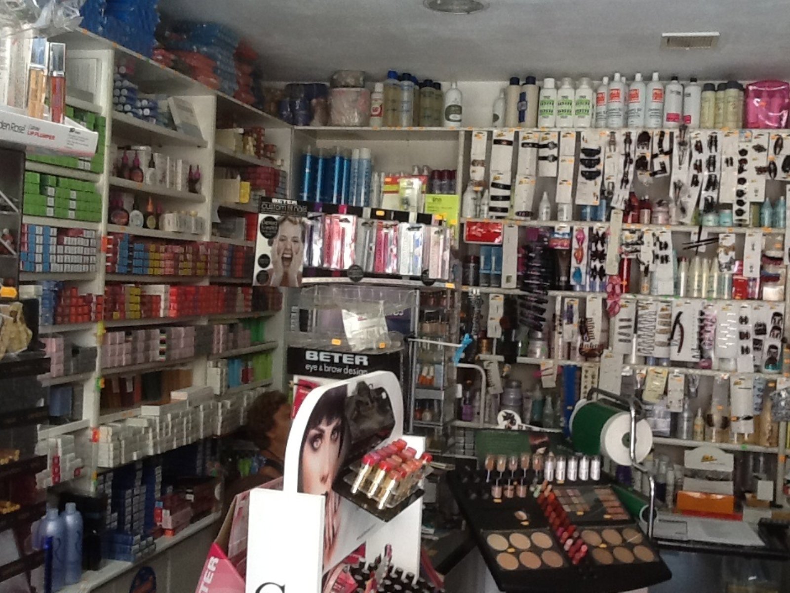 www.portaldetuciudad.com/imagenes/40/empresas/Cosmetica-Rafael_481445.jpg