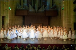 GALA DE NAVIDAD "CONSERVATORIO ELEMENTAL DE DANZA "EL BROCENSE" DE CÁCERES