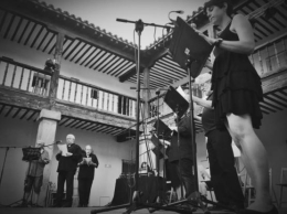 LA BURBUJA EXPANDIDA, TALLER DE RADIOTEATRO, AUDIODRAMA Y PODCAST
