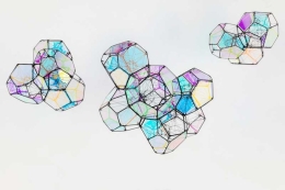 30' con Tomás Saraceno: las arañas escriben para el cosmos