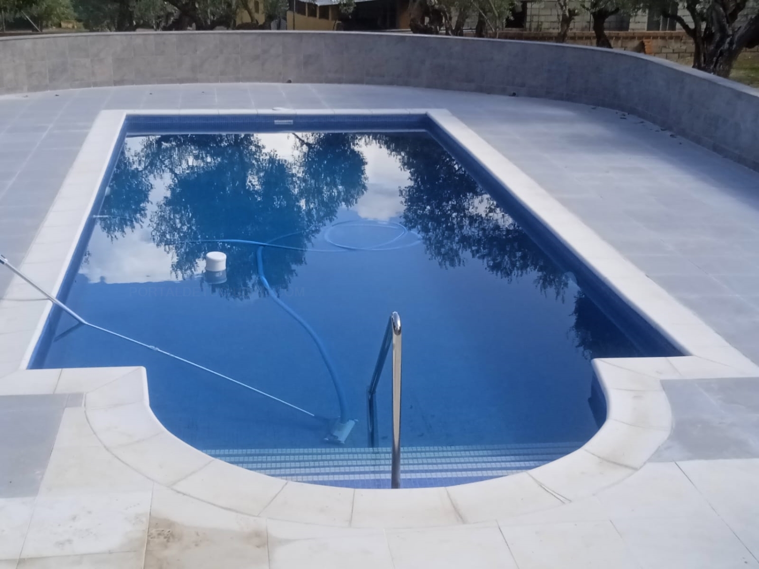 construcción de piscinas cáceres, limpieza de piscinas cáceres, mantenimiento de piscinas cáceres, constructoras de piscinas cáceres, servicios de piscinas cáceres