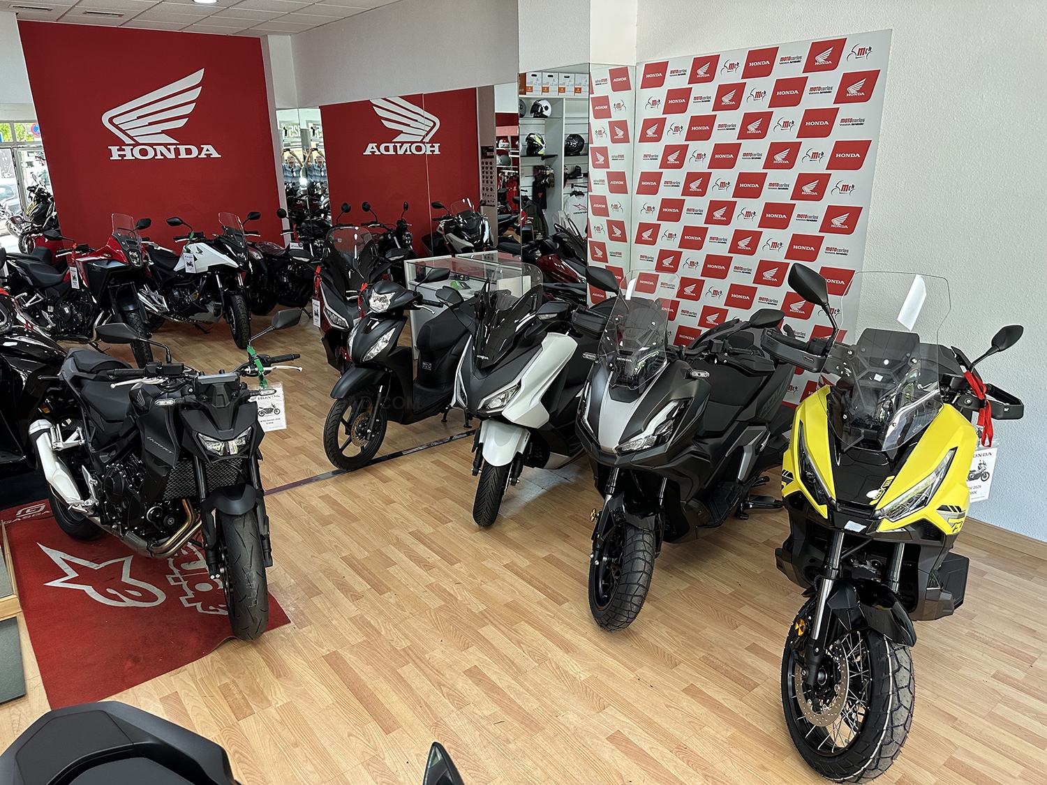 motocicletas cáceres, tiendas de motos cáceres, talleres de motos cáceres
