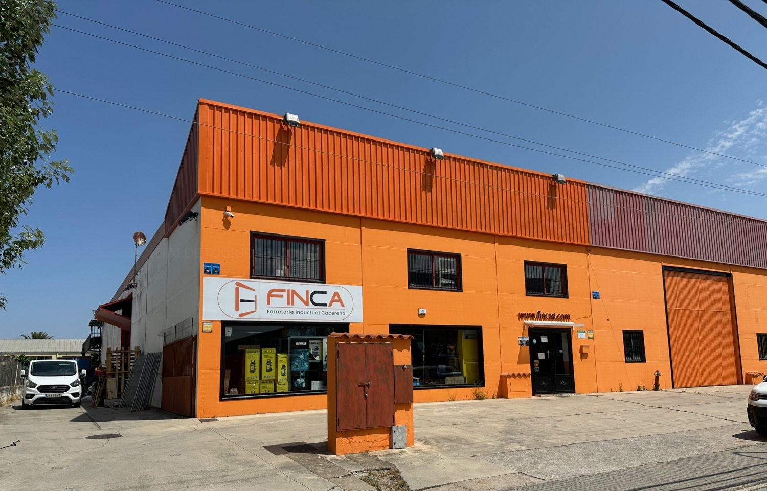 ferretería industrial cacereña, ferreterías cáceres, venta de maquinaria cáceres, ropa laboral cáceres, alquiler de herramientas cáceres