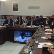 El consejero de Economía e Infraestructuras aboga por una política económica de crecimiento y solidaria