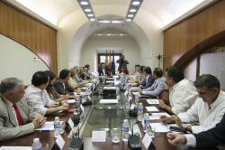 Junta y administraciones locales trabajarán unidas para frenar el consumo de alcohol por parte de menores