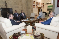 La Junta firmará un convenio con el COE para poner en marcha un programa deportivo en los centros escolares
