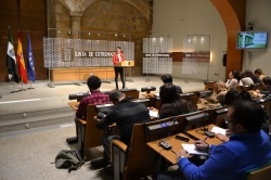 El Consejo de Gobierno acuerda destinar 6 millones de euros a la atención de personas mayores y de mayores con dependencia