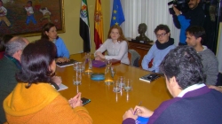 La Junta inicia con Podemos la ronda de contactos sobre los presupuestos para 2016