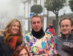 La presidenta de la Asamblea extremeña asiste en Piornal a la celebración de Jarramplas