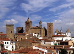 Puente de Mayo. Ocupación hotelera del 85% en Extremadura.