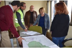 Piedras Albas muestra a la presidenta de la Diputación su proyecto de futuro
