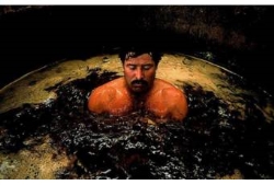 Genín Andrada fotografía el presente para traernos el pasado en “La fragua de Vulcano”