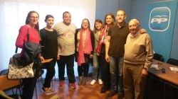 La Plataforma Nuevo Colegio Malpartida de Cáceres se reúne con la agrupación local del PP