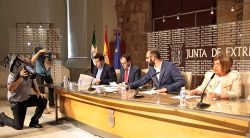 La Junta, Diputaciones y municipios pactan un acuerdo de coordinación internacional para el desarrollo