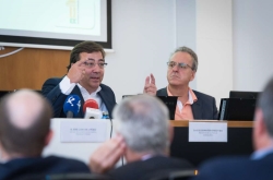 Fernández Vara considera que la UEx es la entidad desde donde mejor se puede trasladar el ánimo emprendedor