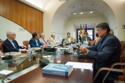 Fernández Vara preside la Junta Ordinaria de la Real Academia de Extremadura