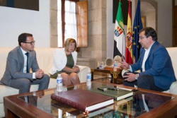 El presidente de la Junta y los de las diputaciones acuerdan continuar con proyectos de colaboración