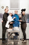 La Sala Trajano acoge hoy el espectáculo ‘Chefs’, y el domingo, ‘El Duende Calcetín’