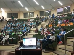 La UEx acoge la Feria de Ciencias de la Escuela Municipal de Jóvenes Científicos