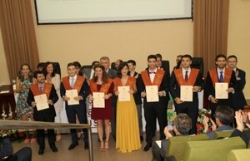 Industriales celebra el acto académico de entrega de becas e insignias de colegiado