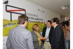 La presidenta de la Diputación propone un “pacto político y social contra el despoblamiento rural en España”
