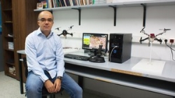 Un nuevo sistema de control desarrollado en la UEx permite que los vehículos aéreos no tripulados sean capaces de detectar y evitar obstáculos