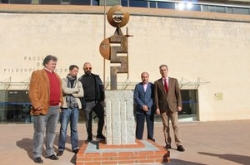 La Facultad de Filosofía y Letras ha engalanado la Plaza Erasmus