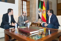 El presidente de la Junta se entrevistó con los representantes nacional y regional de CSIF