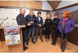 La antigua Sala El Brocense de la Diputación se abre para colaborar en la recogida de alimentos para los refugiado.
