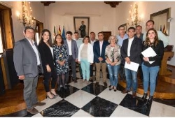 La Presidenta firma convenios con las DOP e IGP