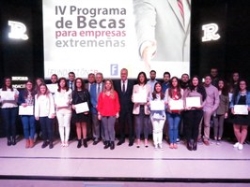 Más de un centenar de titulados de la UEx se han beneficiado del Programa de Becas para Empresas Extremeñas de la Fundación CB