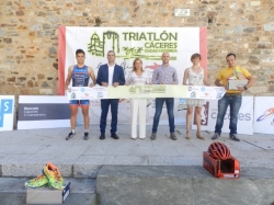Unos 200 deportistas se darán cita en el IV Triatlón “Ciudad de Cáceres”.