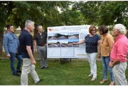 Los vecinos celebran el arreglo de la carretera de Garciaz a Conquista de la Sierra y la restauración del entorno