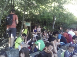 La Campaña de Verano 2017 del IJEX se inicia con actividades de escalada, multiaventura y creatividad.