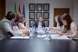 El Consejo de Gobierno aprueba un nuevo decreto para regular el acceso de las personas con discapacidad al empleo público.