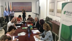 La Junta de Extremadura presenta un manual para mejorar las intervenciones policiales con presencia de personas con discapacidad intelectual.