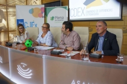 El director general del IJEX apuesta por la continuidad en próximos años del proyecto Comunidades de Experiencia 2.0