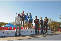 El torrejoncillano Mirabel y la sanvicenteña Carretero, ganadores del XXXIV Trofeo Diputación de Cáceres Campo a Través.