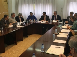 Vergeles subraya la inclusión de la investigación sanitaria en la renovación del concierto entre el Servicio Extremeño de Salud y la Universidad.