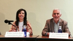 Educación presenta a los directores de los centros su apuesta por la innovación educativa con herramientas pioneras como ‘Librarium’.