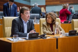 La Junta de Extremadura apoyará la implantación de empresas en la región para que el sector industrial gane peso