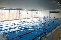 La directora general de Deportes presenta las mejoras de la Piscina Climatizada del Centro de Tecnificación Nacional.