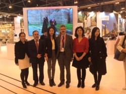 El consejero de Economía e Infraestructuras, ha mantenido un encuentro con Ctrip, la mayor agencia de viajes de China.