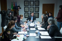 El Ejecutivo regional ha adoptado acuerdos como la contratación de la gestión de la Red de Centros de Servicios al Transporte de Extremadura,