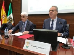 El Director de la ANECA informa sobre los cambios en los sistemas de acreditación.