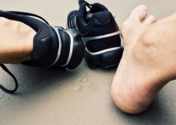 La fascitis plantar, un problema que afecta con mayor fuerza a la calidad de vida de las mujeres.