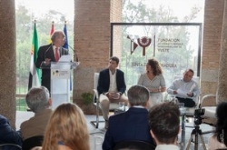 Un curso de verano aboga por promover las sociedades justas y pacificas.
