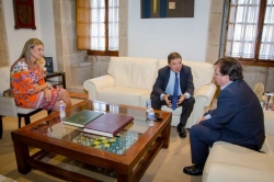 Fernández Vara aborda con el ministro de Agricultura el futuro de la nueva PAC
