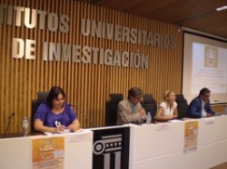 Un curso de verano se centra en la mejora de las infraestructuras para lograr una región más competitiva.